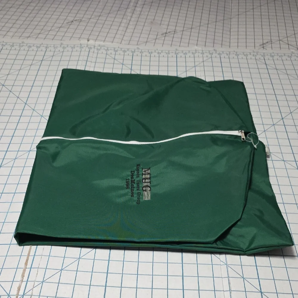 Vinyl Zippered Garment Cover Bag | Green, 36